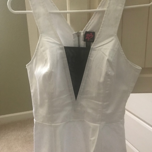 SOLD - Picture 2 of 8